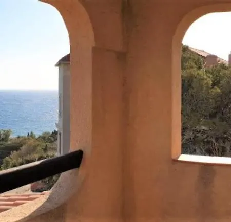 Waterfront House With Sea View Saint-Raphaël